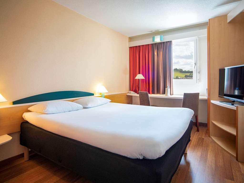 Отель Ibis Фрибур Номер фото