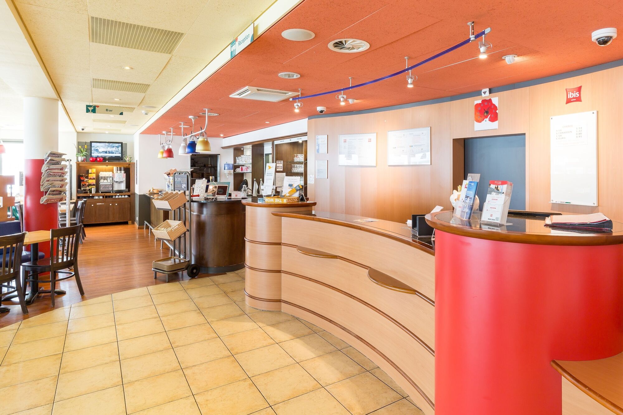 Отель Ibis Фрибур Экстерьер фото